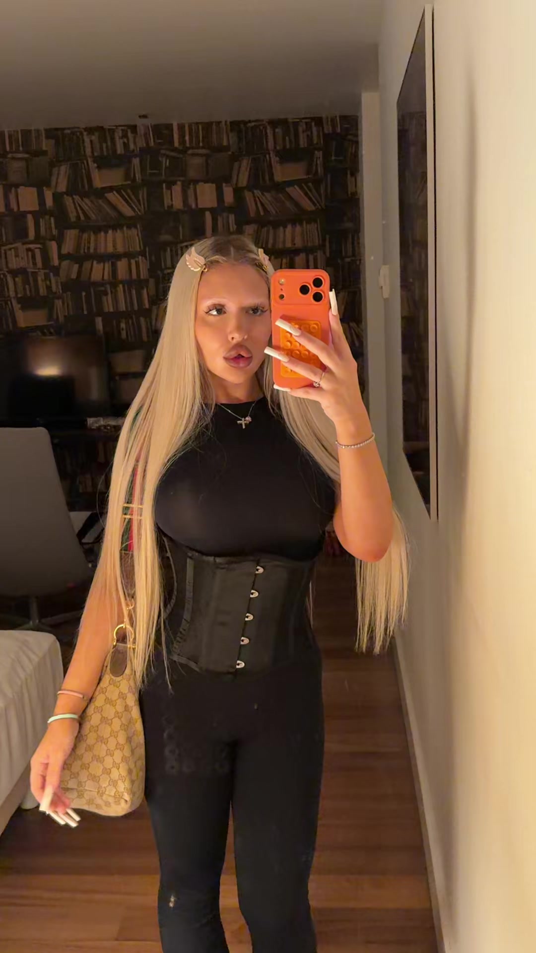 @anchicha_