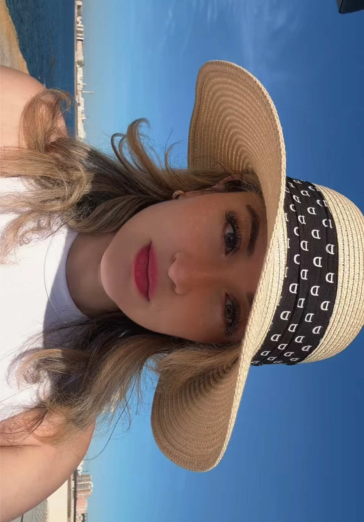 @Adrii 🍓