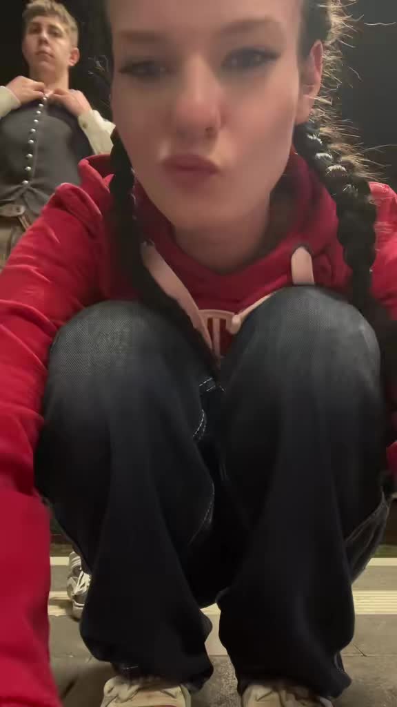 @EMI🦖