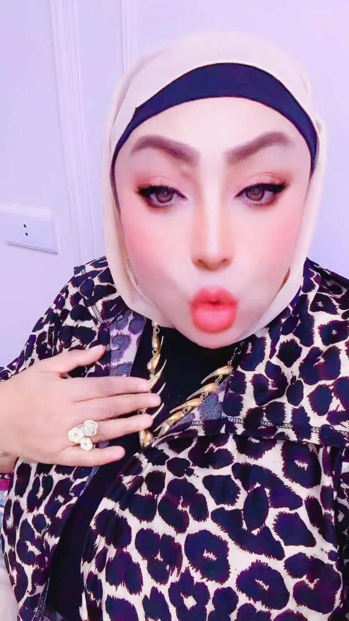@Hemmat 🦉🫰🥰DIVA☺️🧡😘