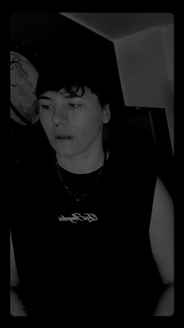 @🫪Charly🫪