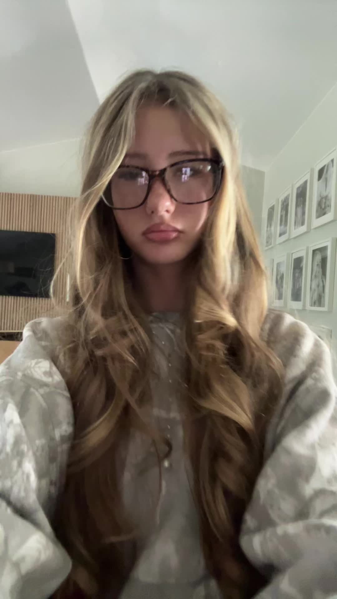 @isabella dimov