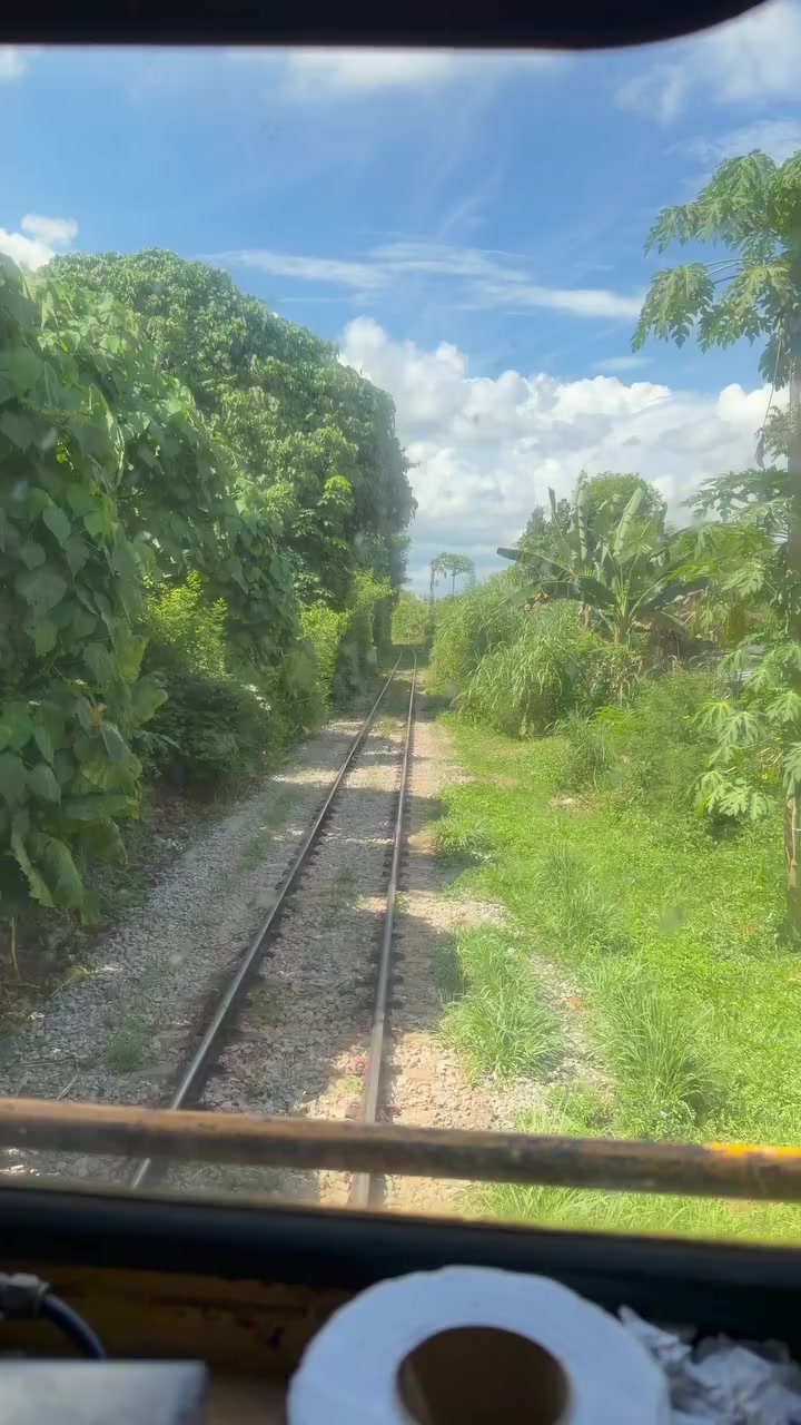 @KENYAN RAILROADER🇰🇪