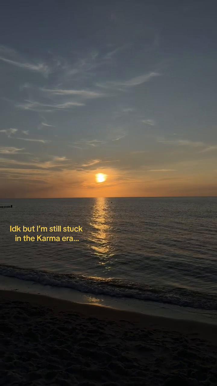 @✰