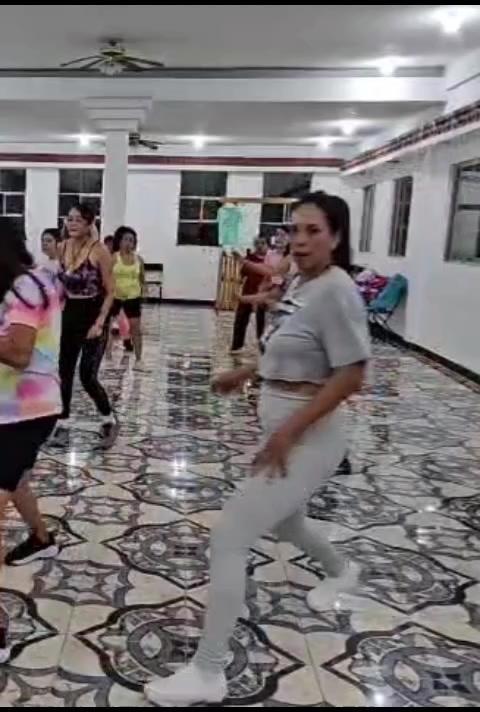 @ZumbaMan&iacute;a con Carre&oacute;n🖤