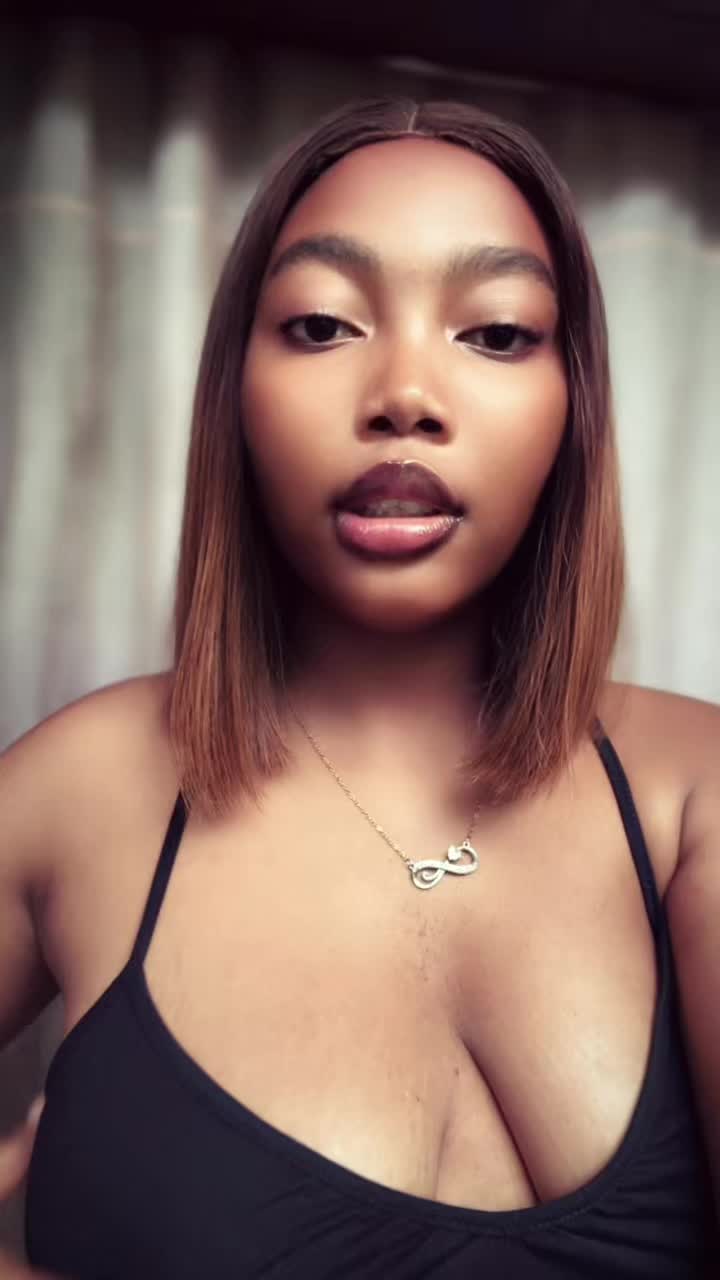 @Jules🖇️💕