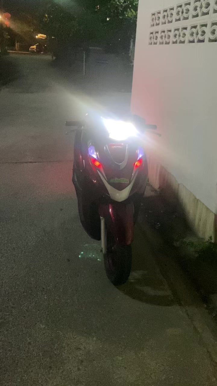 @อะไรก็โอ๊ต🤨
