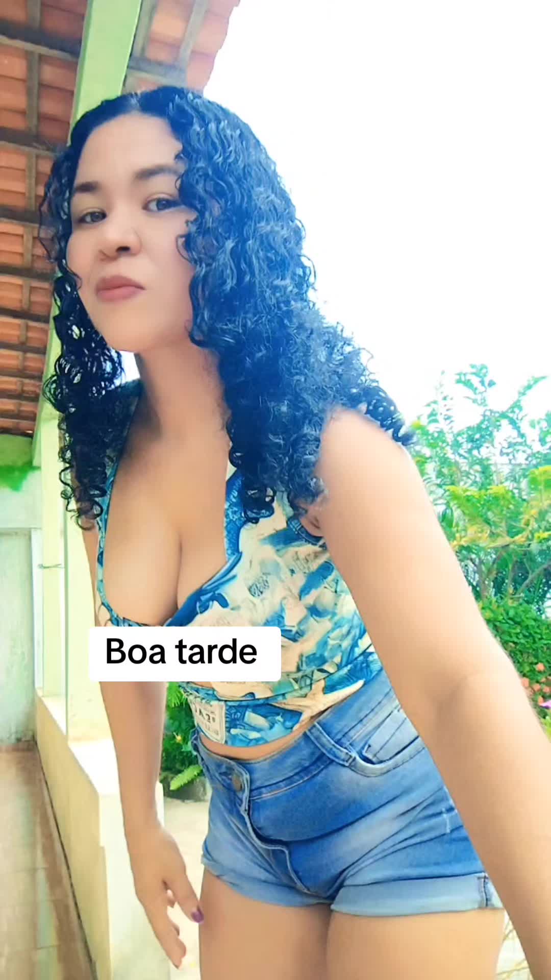 @Cristiane cristal 123