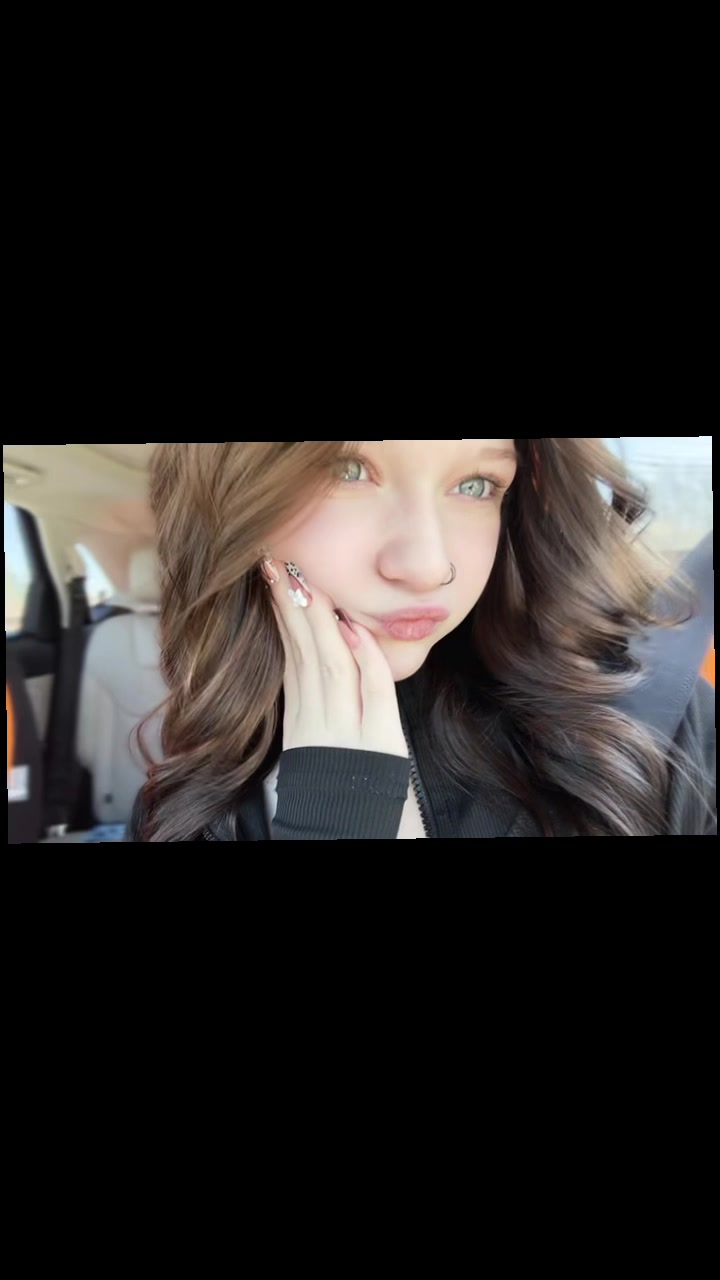 @Carlee🌸