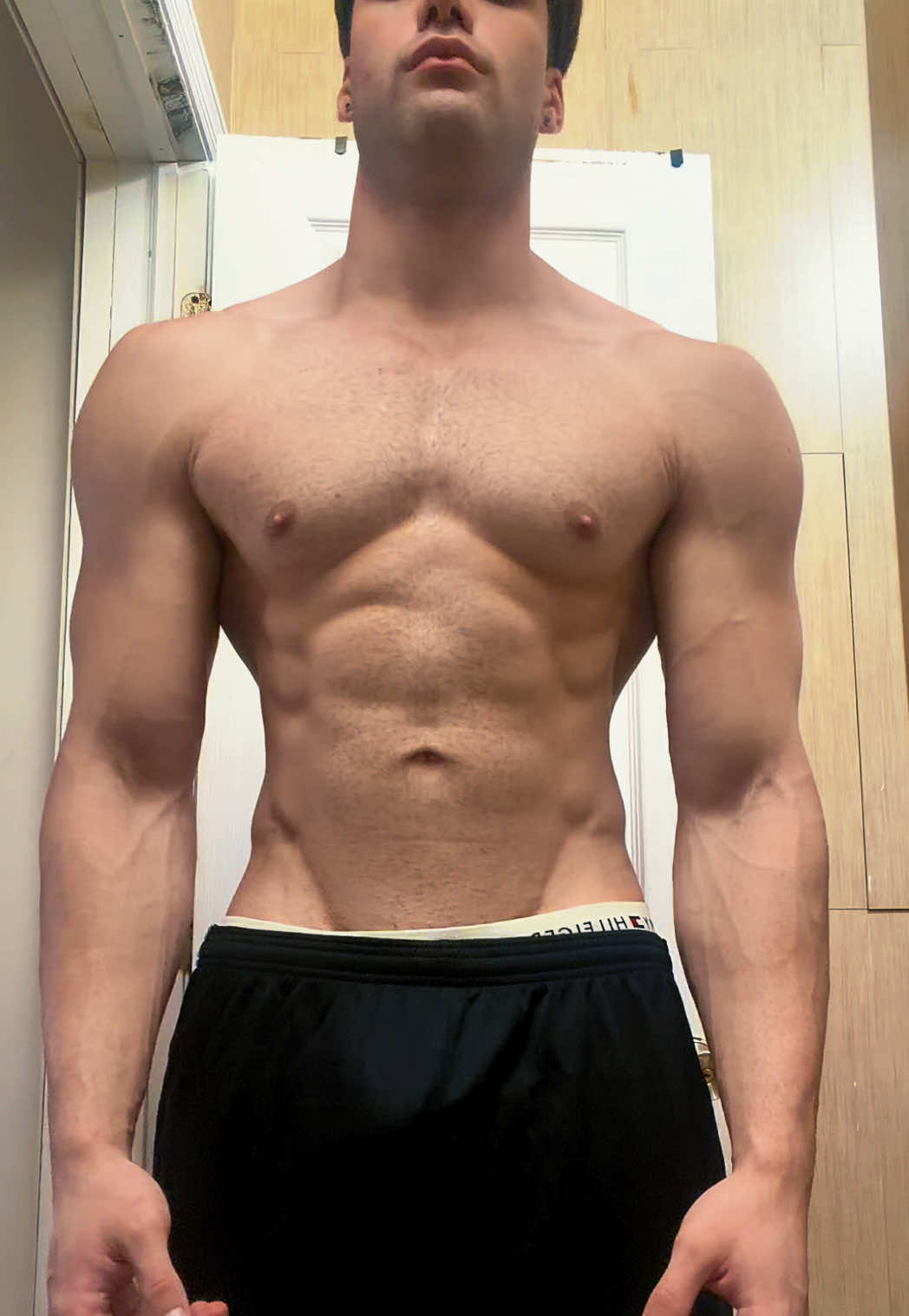@ᛣayro
