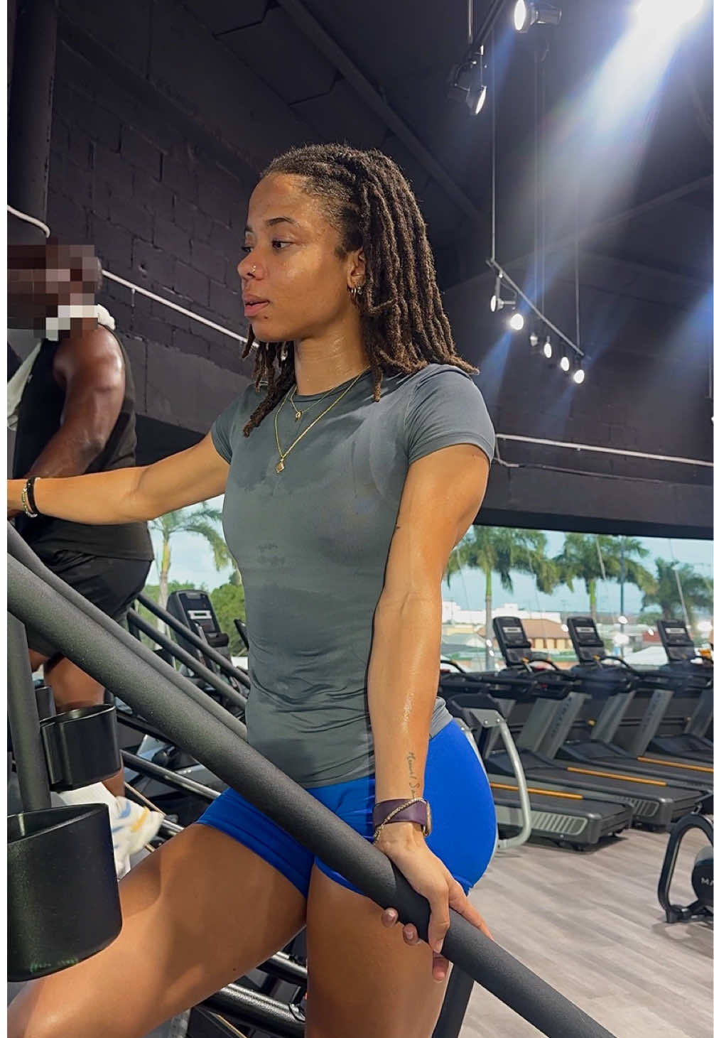 @Vanessa | Core & Strength