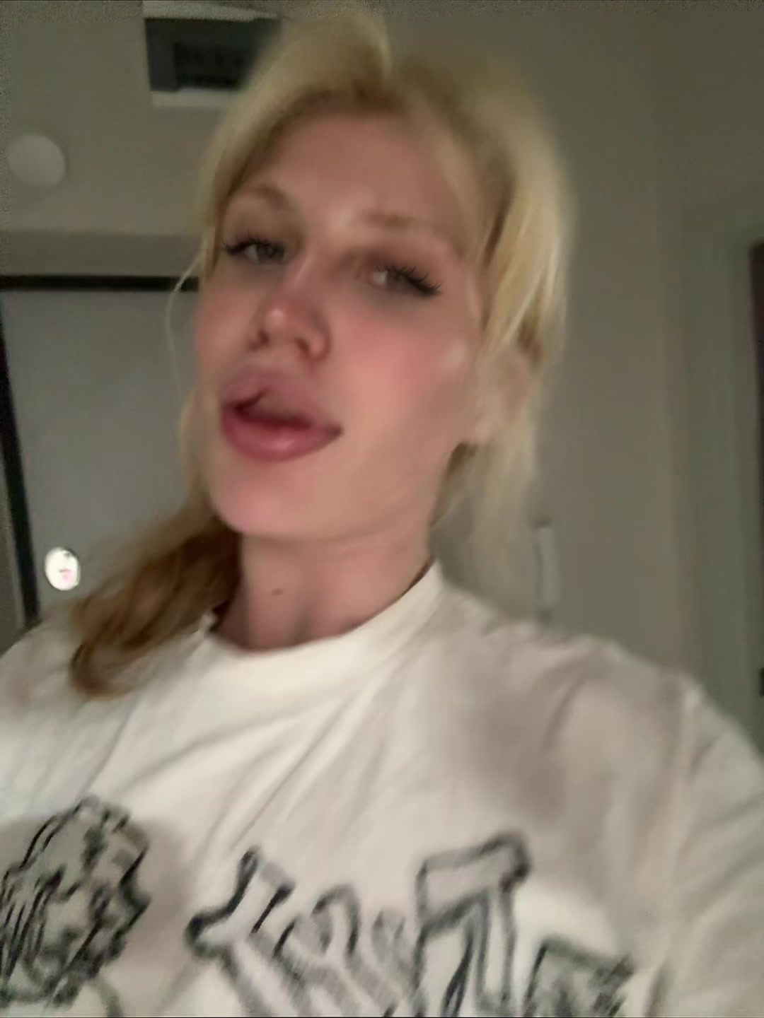 @AlisaXO