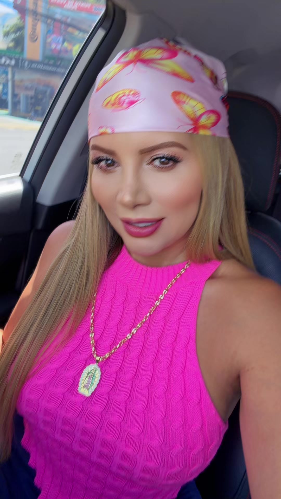 @Anna Karyna