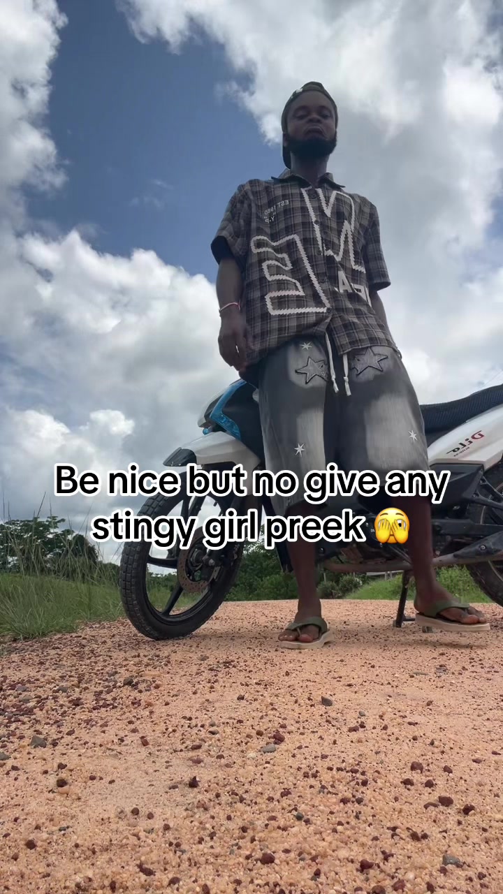@FL🅰️SH 🕯️🧨☘️
