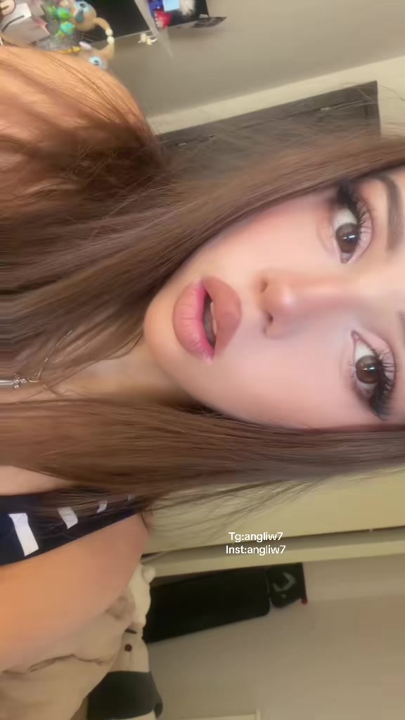 @Angliw5