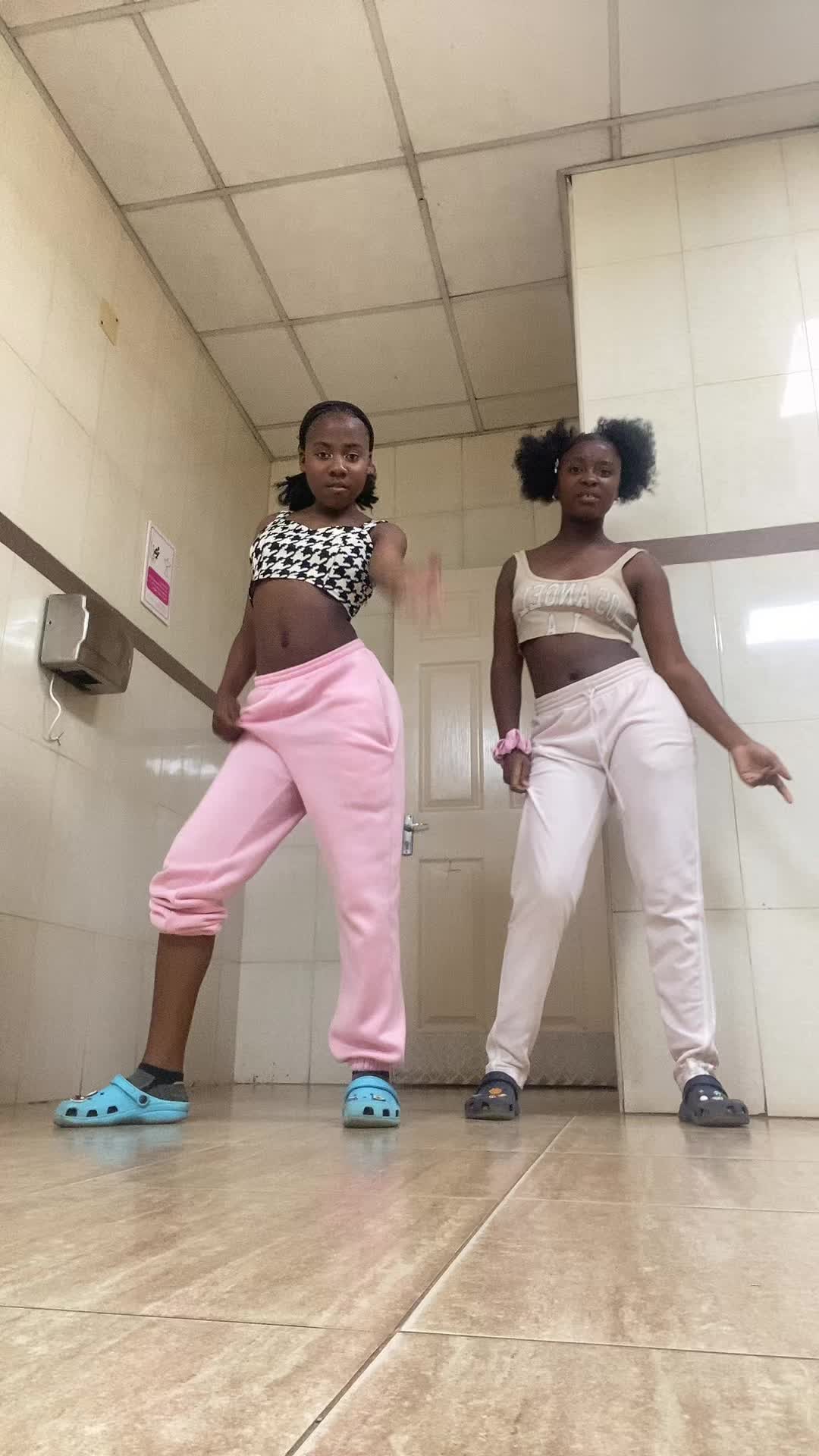 @15quiteria