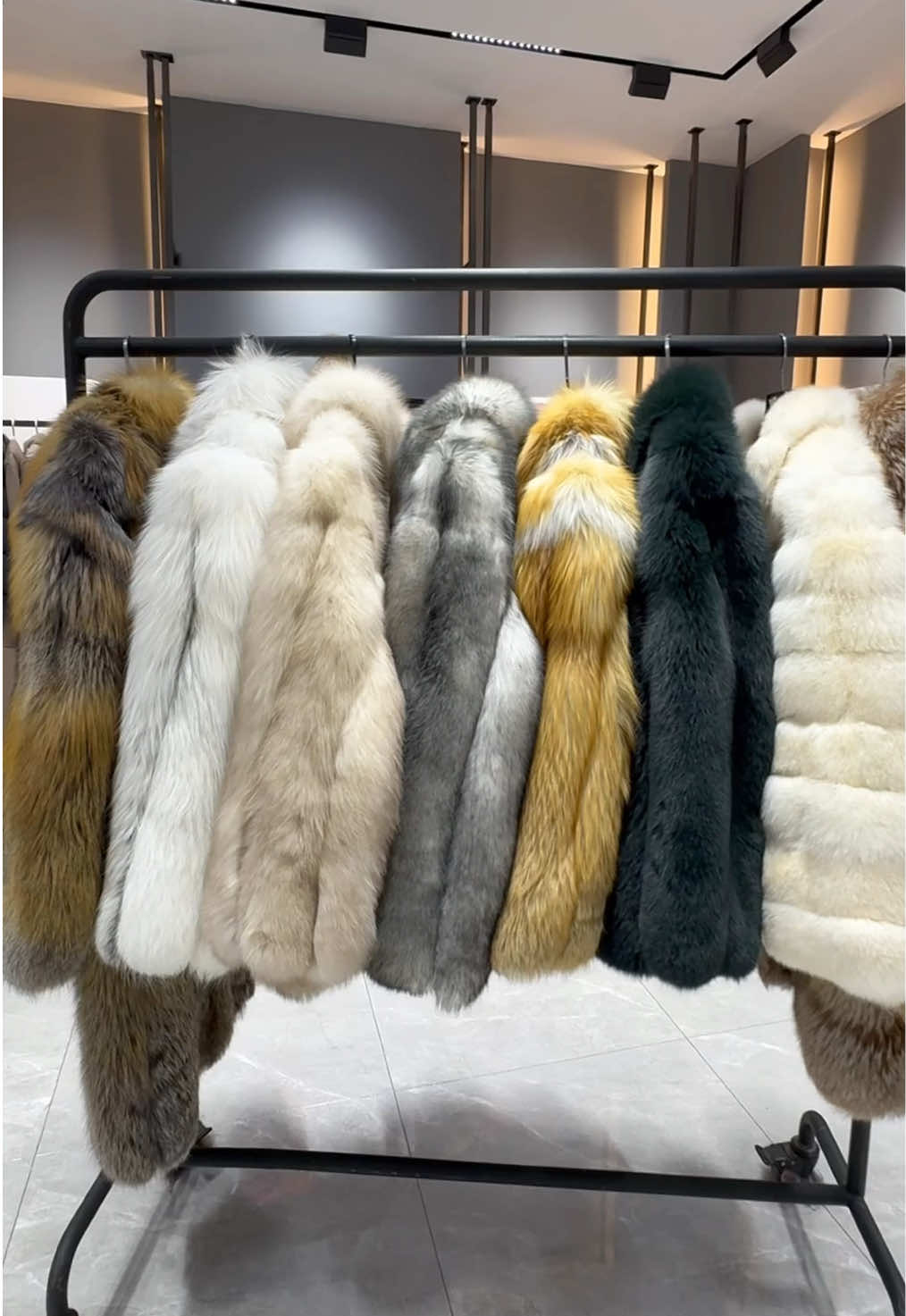 @janefur fur