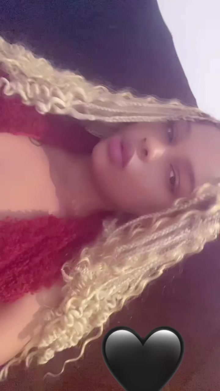 @Bęlįñdæ🎭🚬🐍🤤