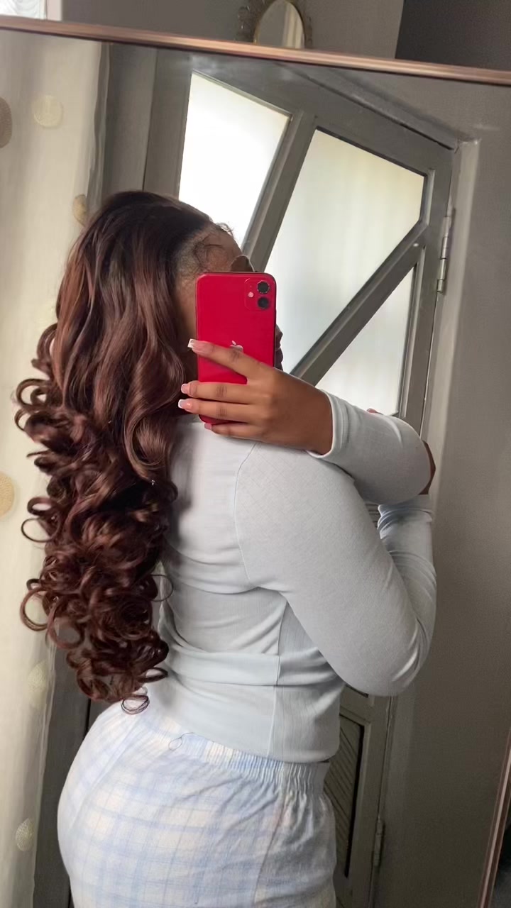 @_Voyi_