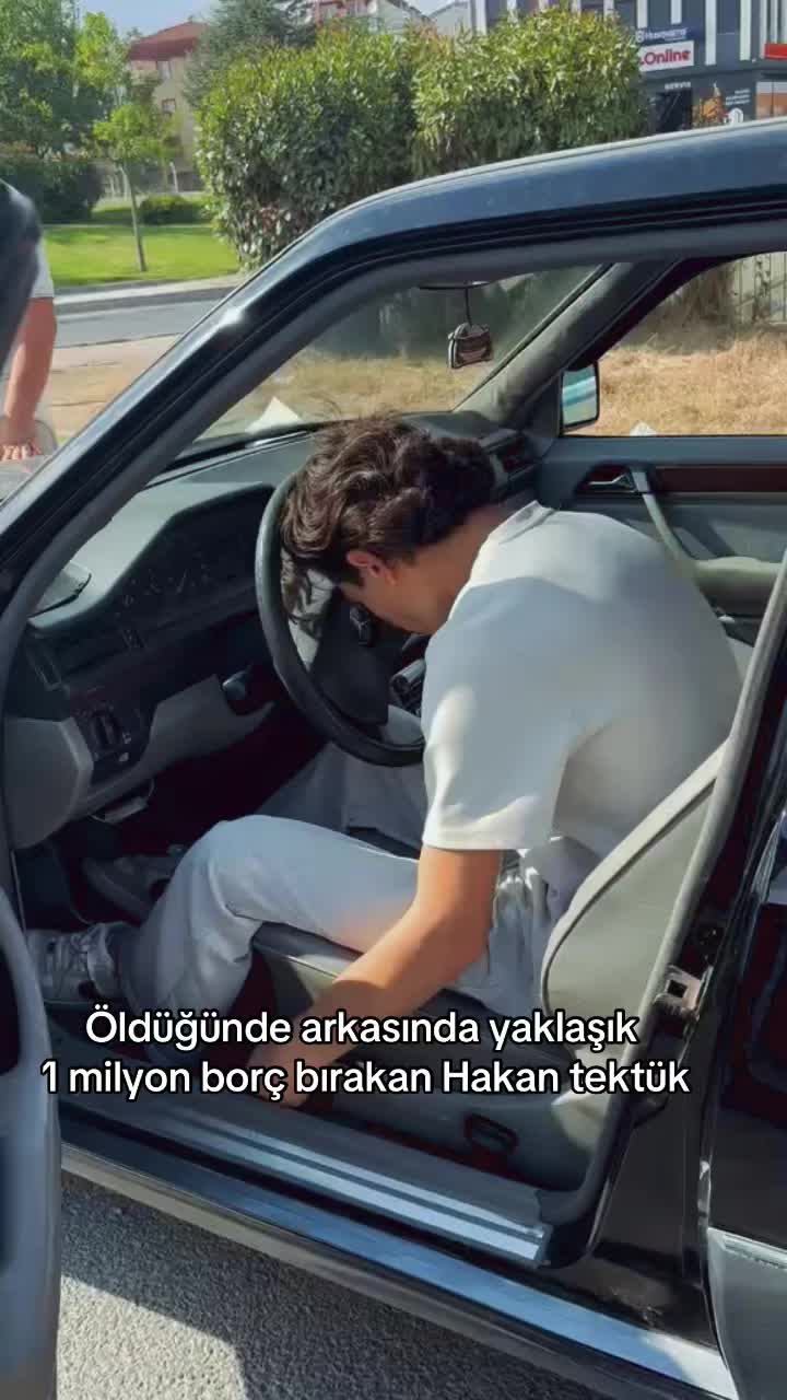 @HAKAN🇹🇷꙰͜͡✭