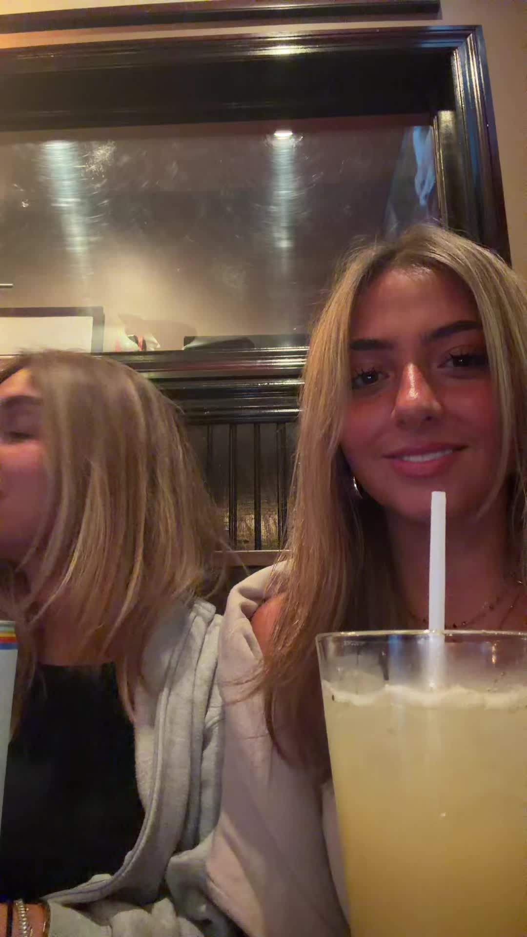 @Daniella :3