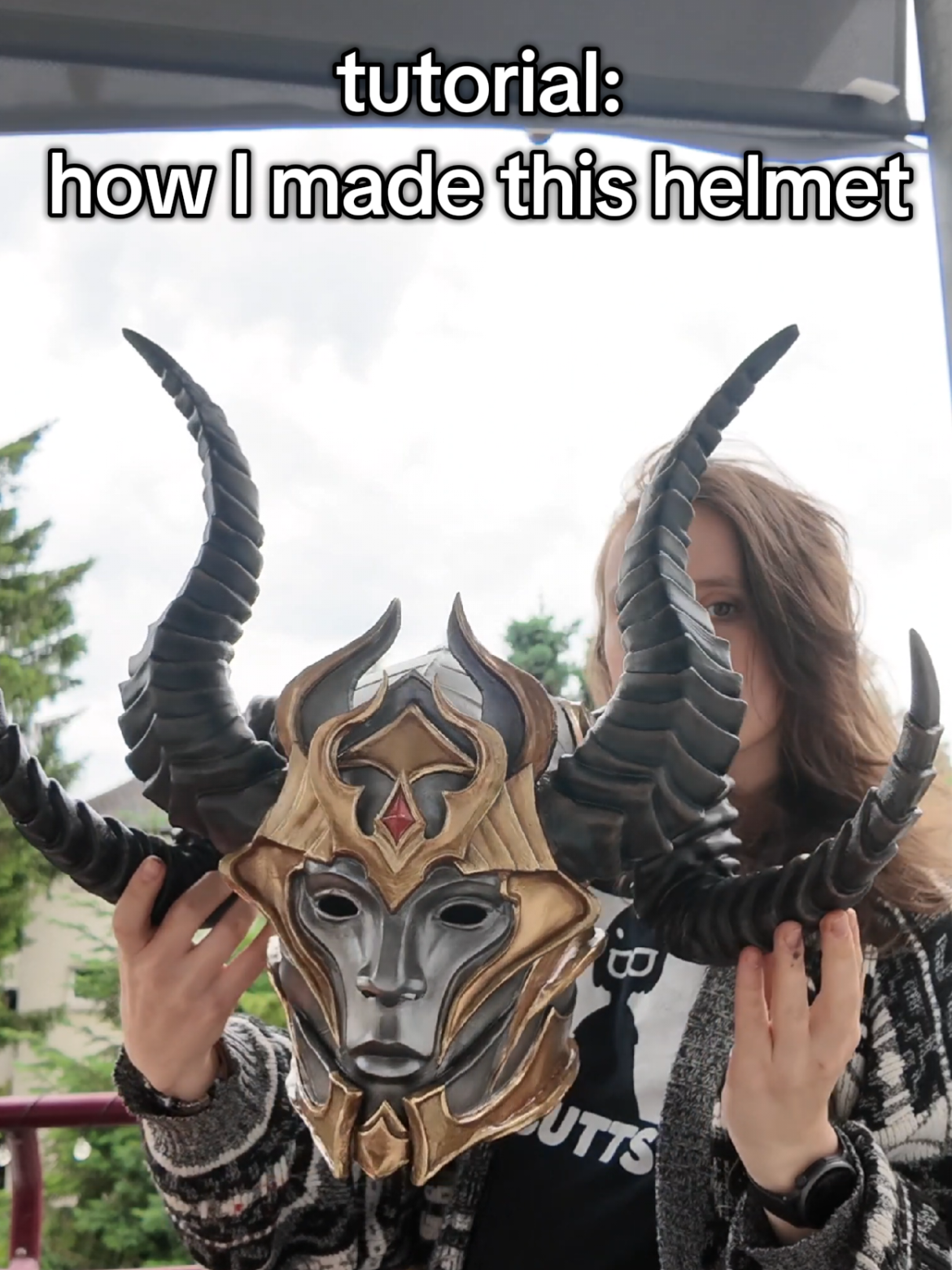 @komficos