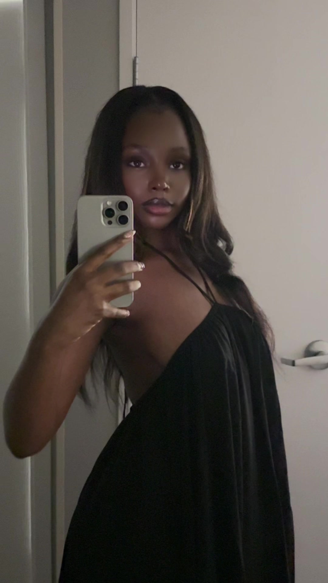 @beinghottishardd
