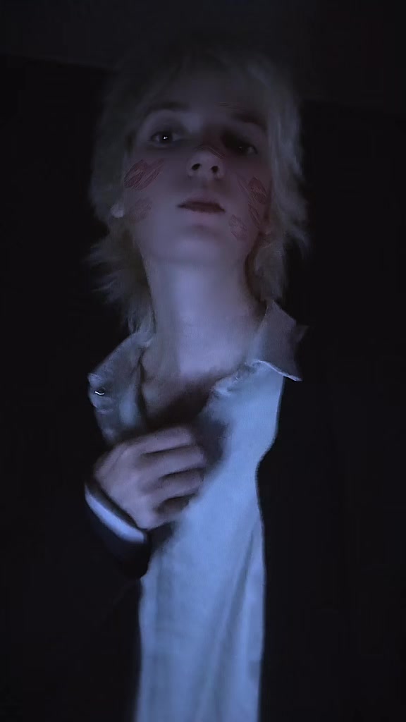 @`Lee