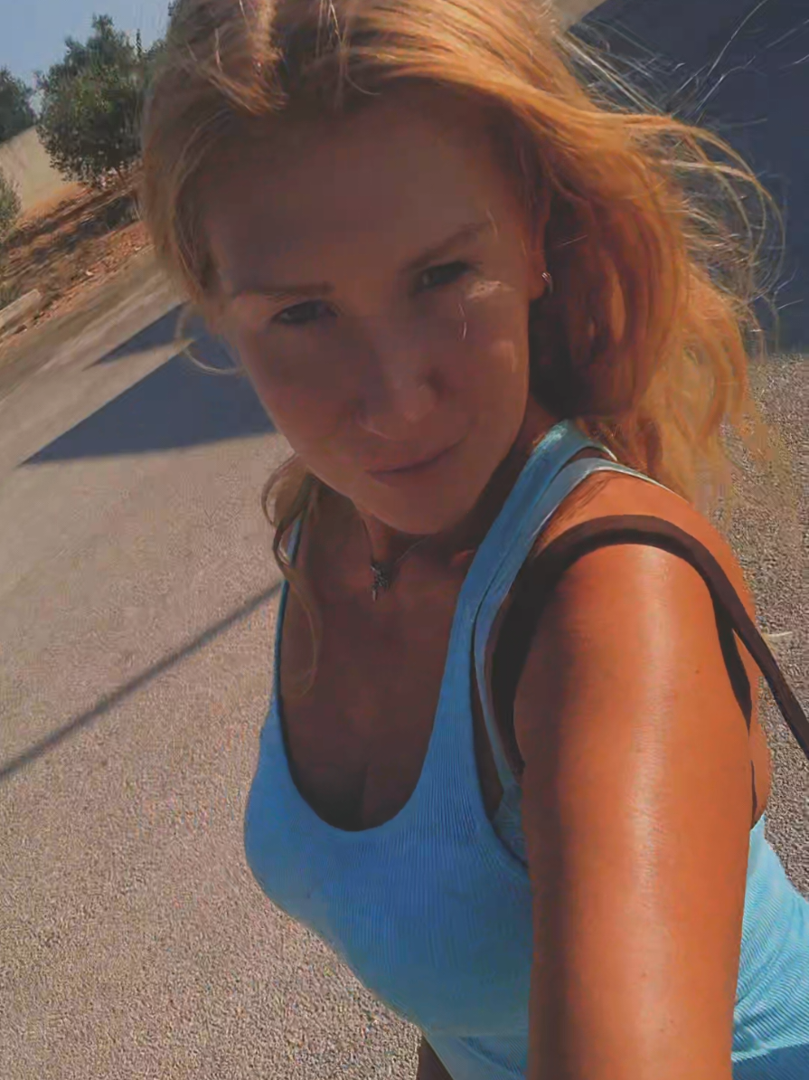 @ElenaLaPerlaOfficial