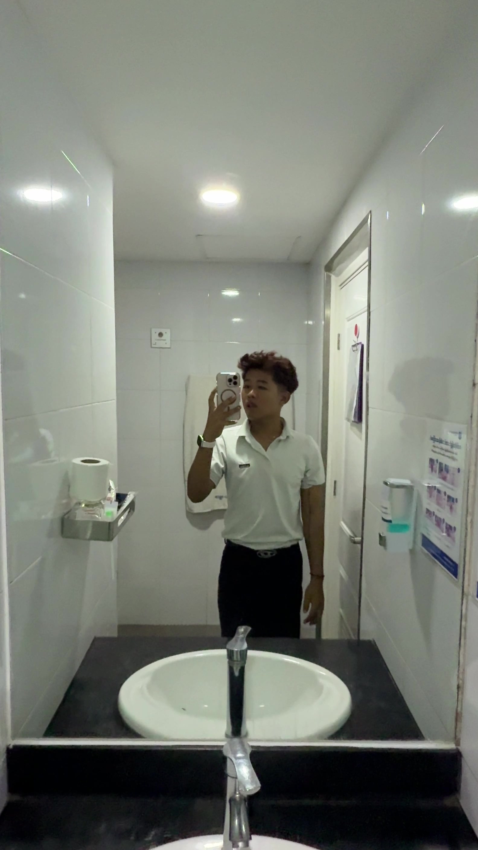 @â᎞ᎮᎮ Kaung Myat ð£