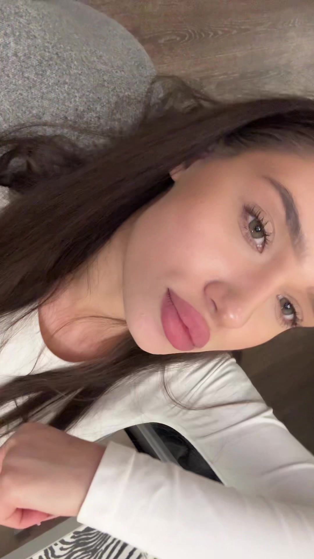 @yaapoliiiina