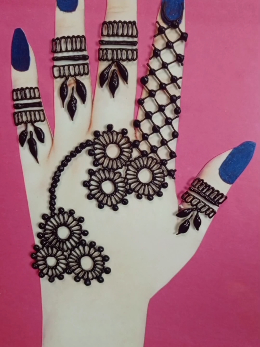@Rizwana Mehndi Creation