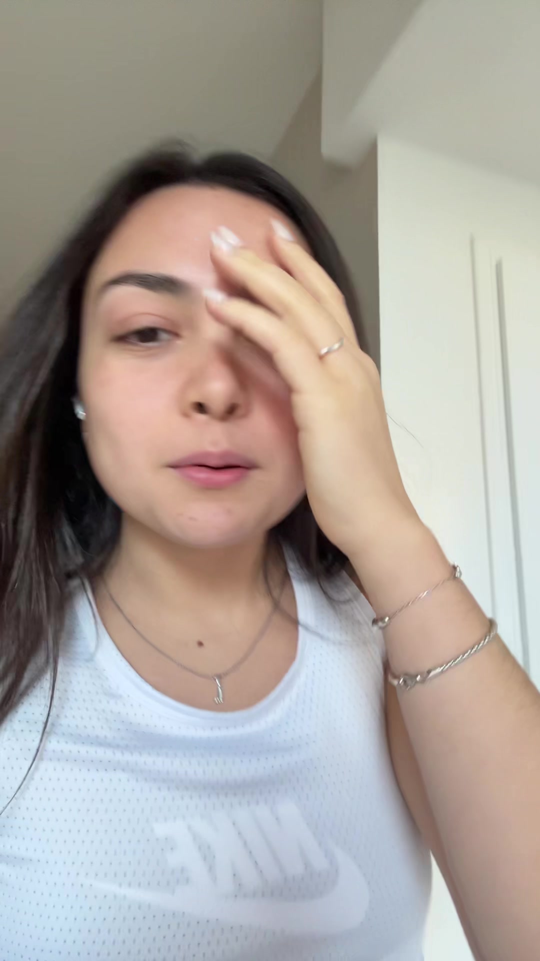 @theyknowlara