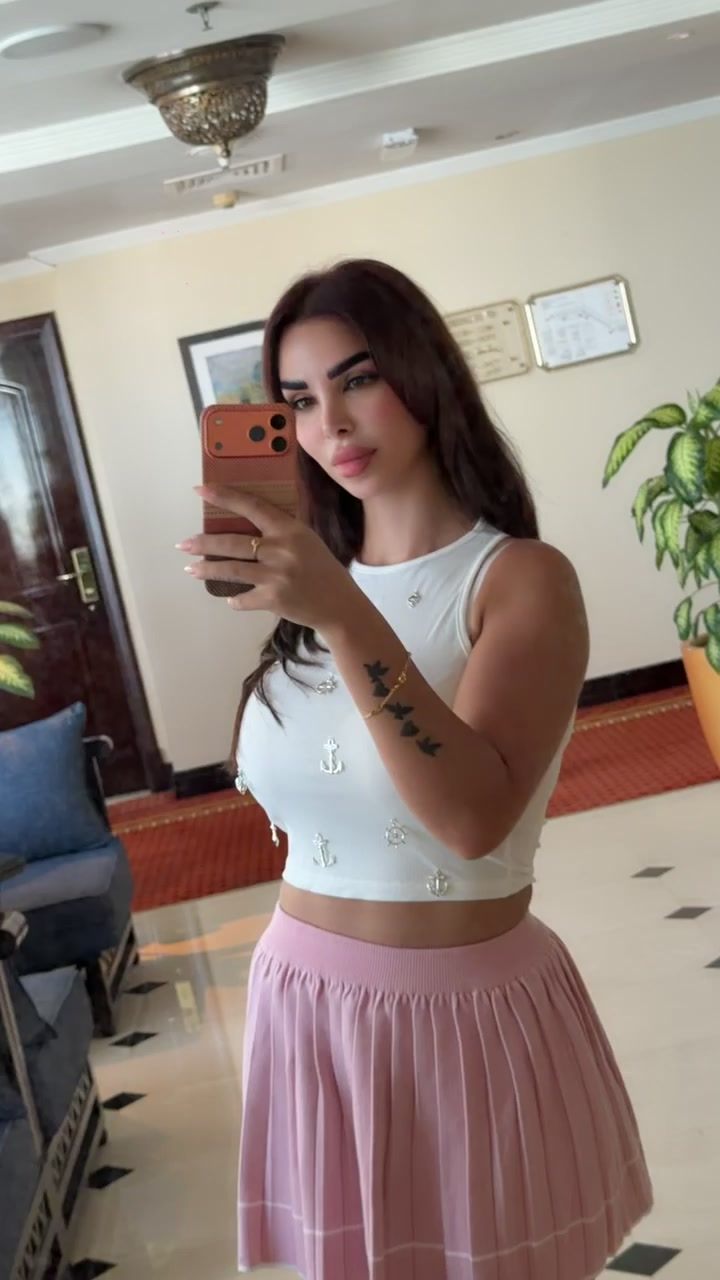 @Naya Zareq