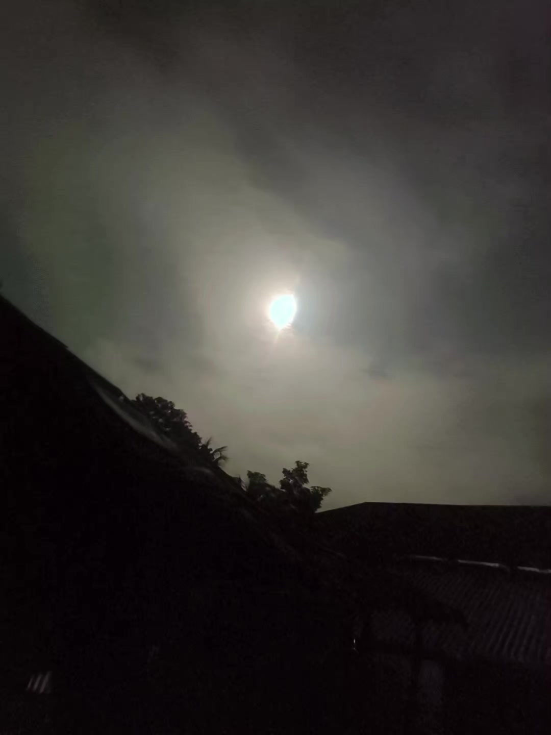 @রহস্যময়ী 🖤