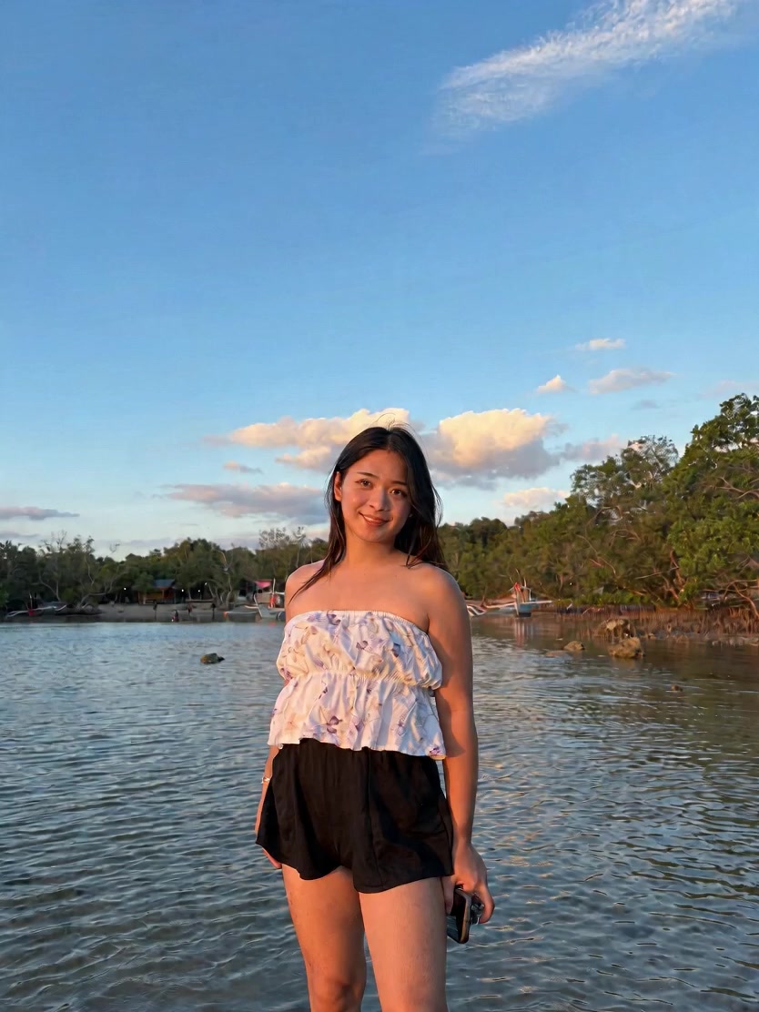 @LORAINE🤟