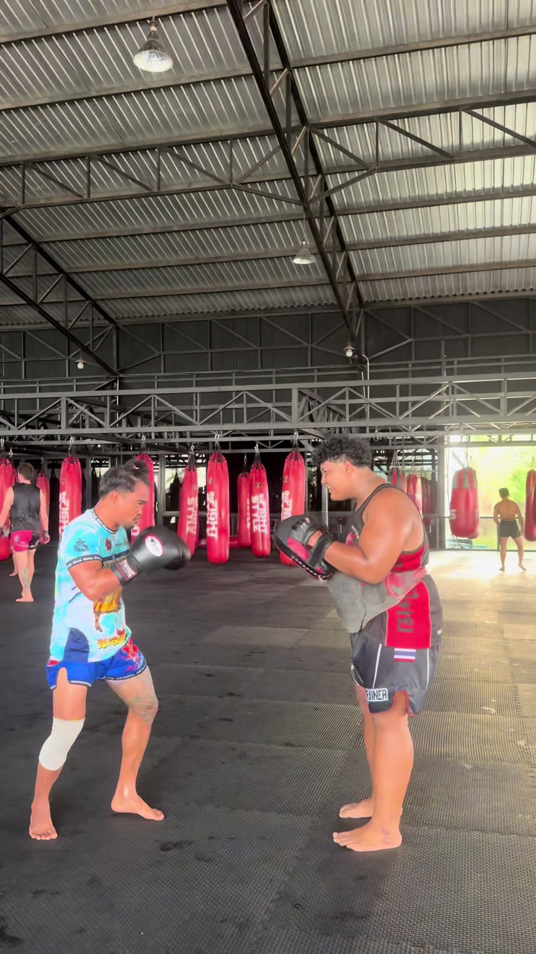 @James Sinbimuaythai shop