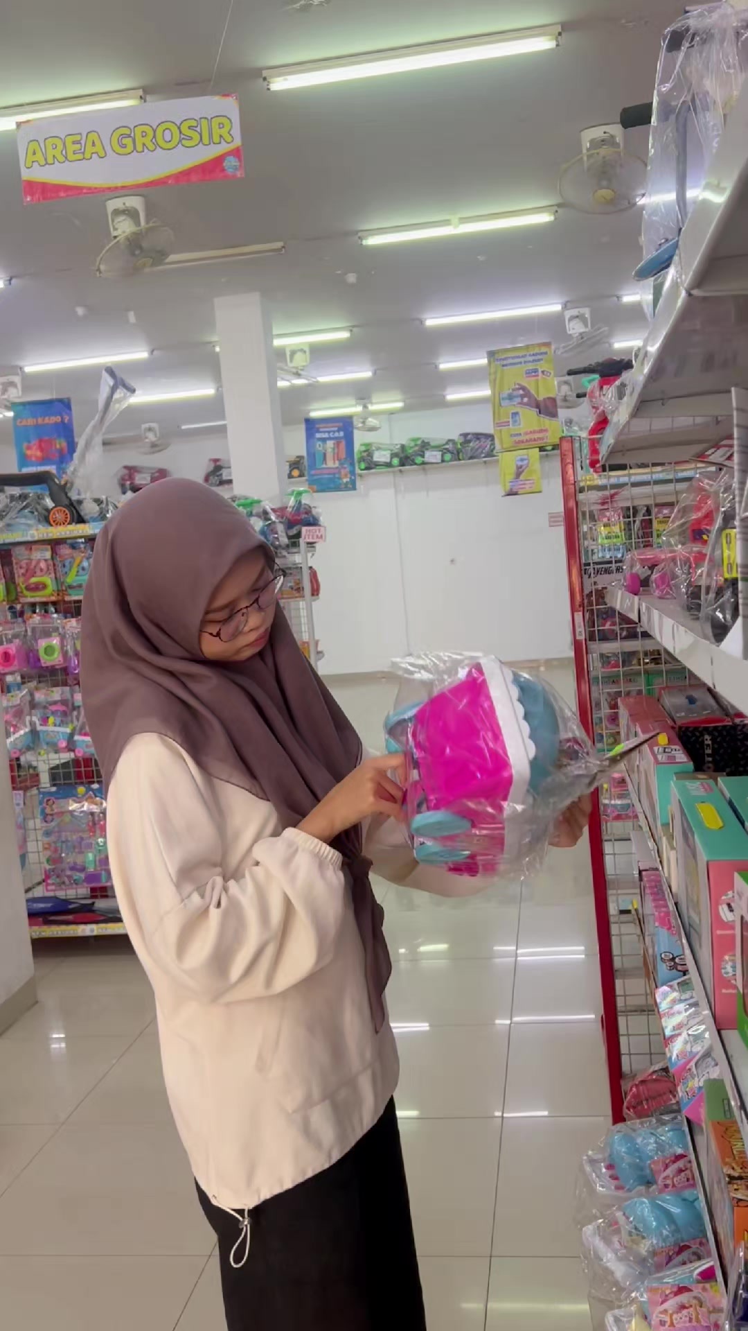 @Toko Mainan Dolphin Toys