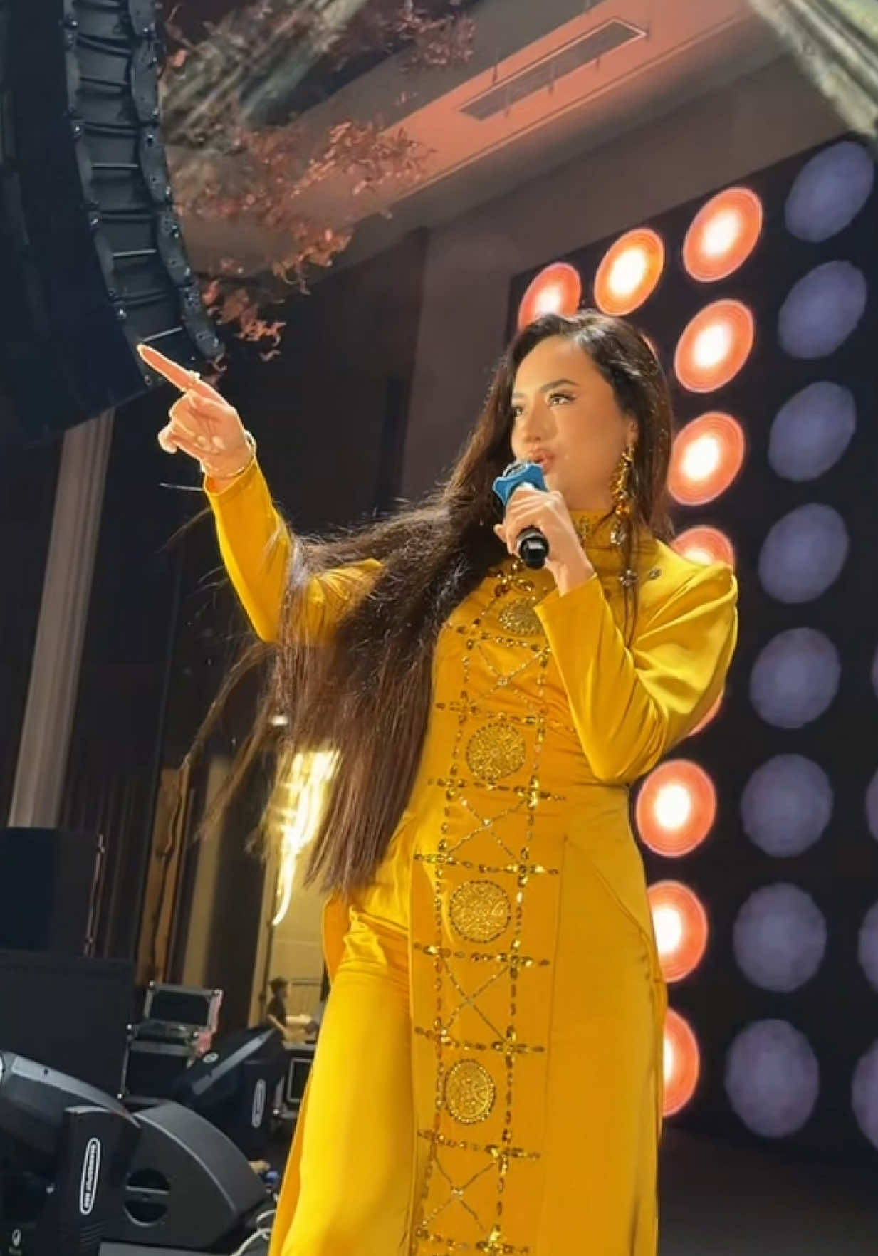 @🎤💜ANARA BATYRKHAN&trade;️