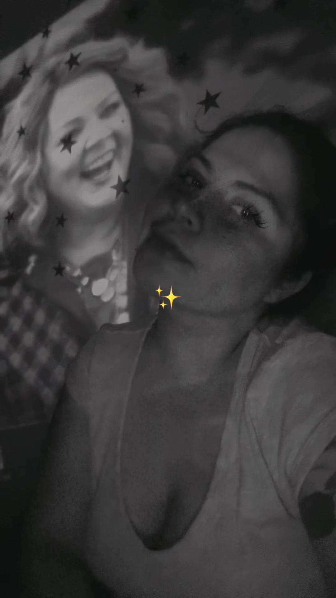 @Larisa ✨