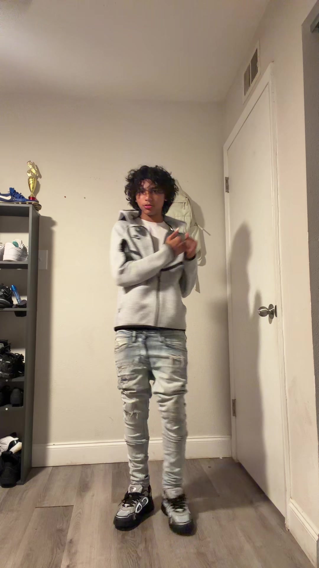 @Zurdo.