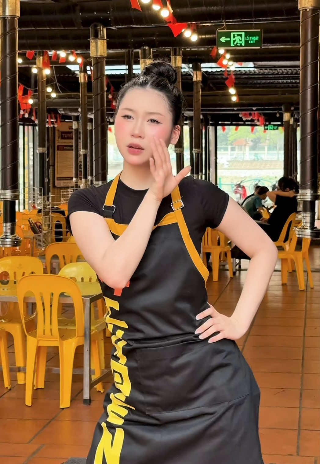 @A Choén Biết Nhảy
