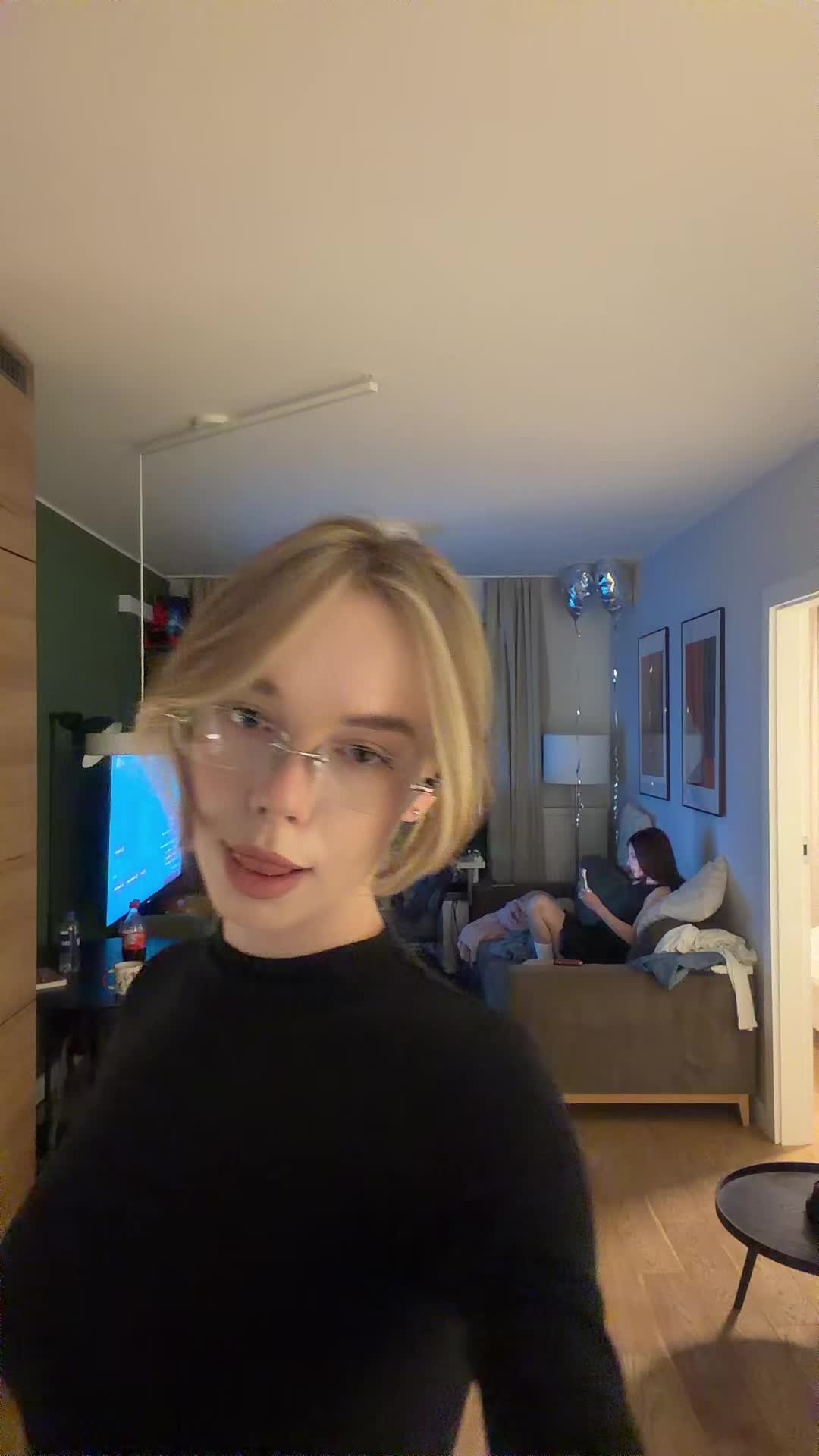 @😾
