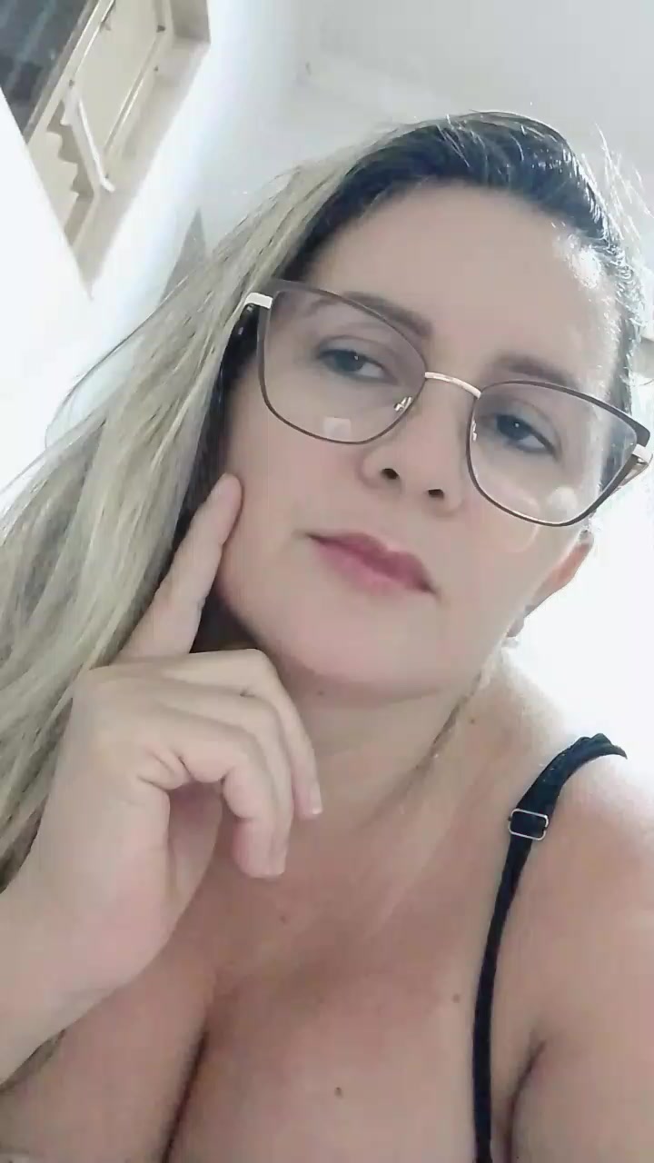 @S&aacute;
