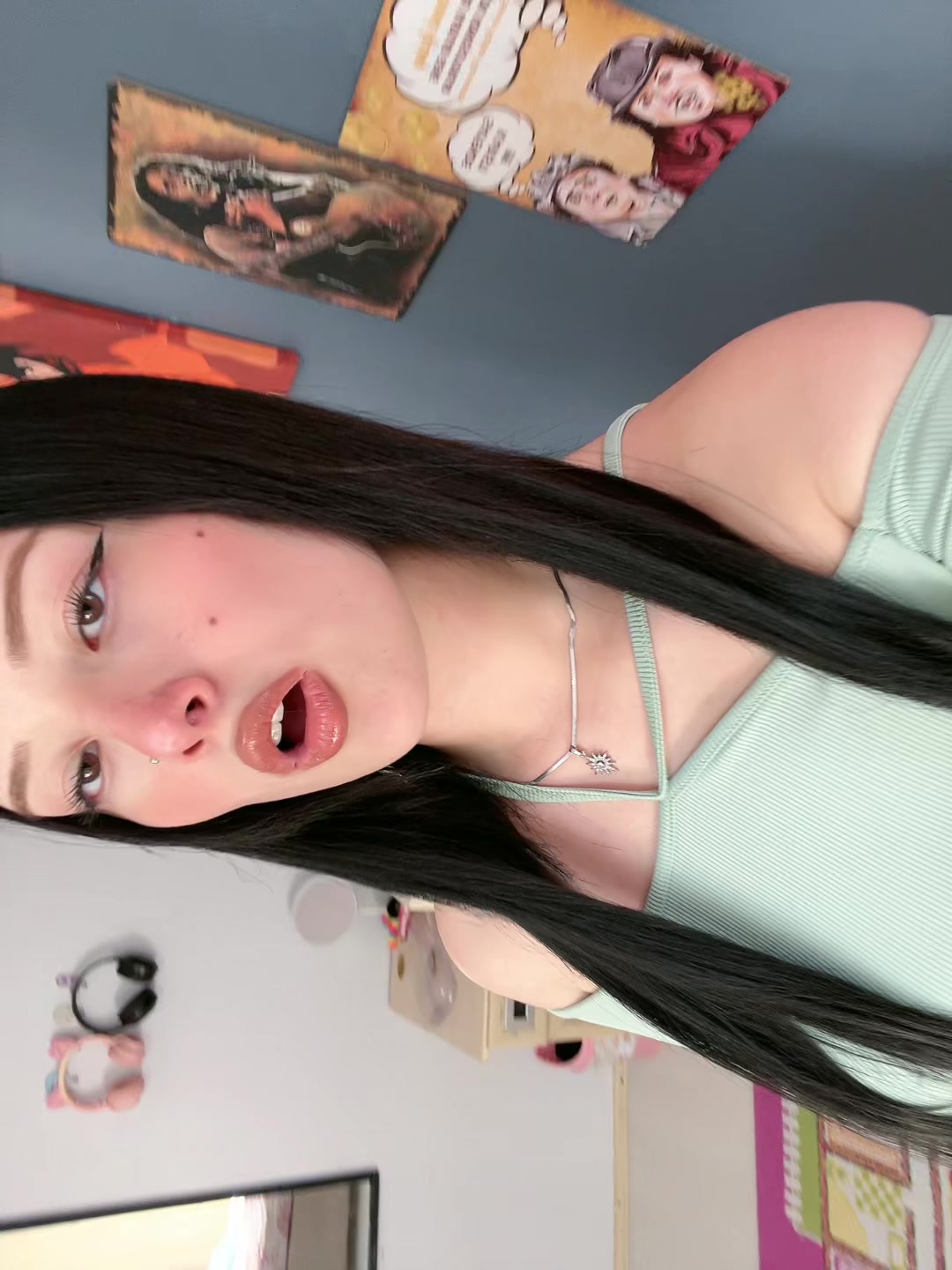 @llhe8na_