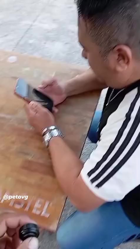 @petovg