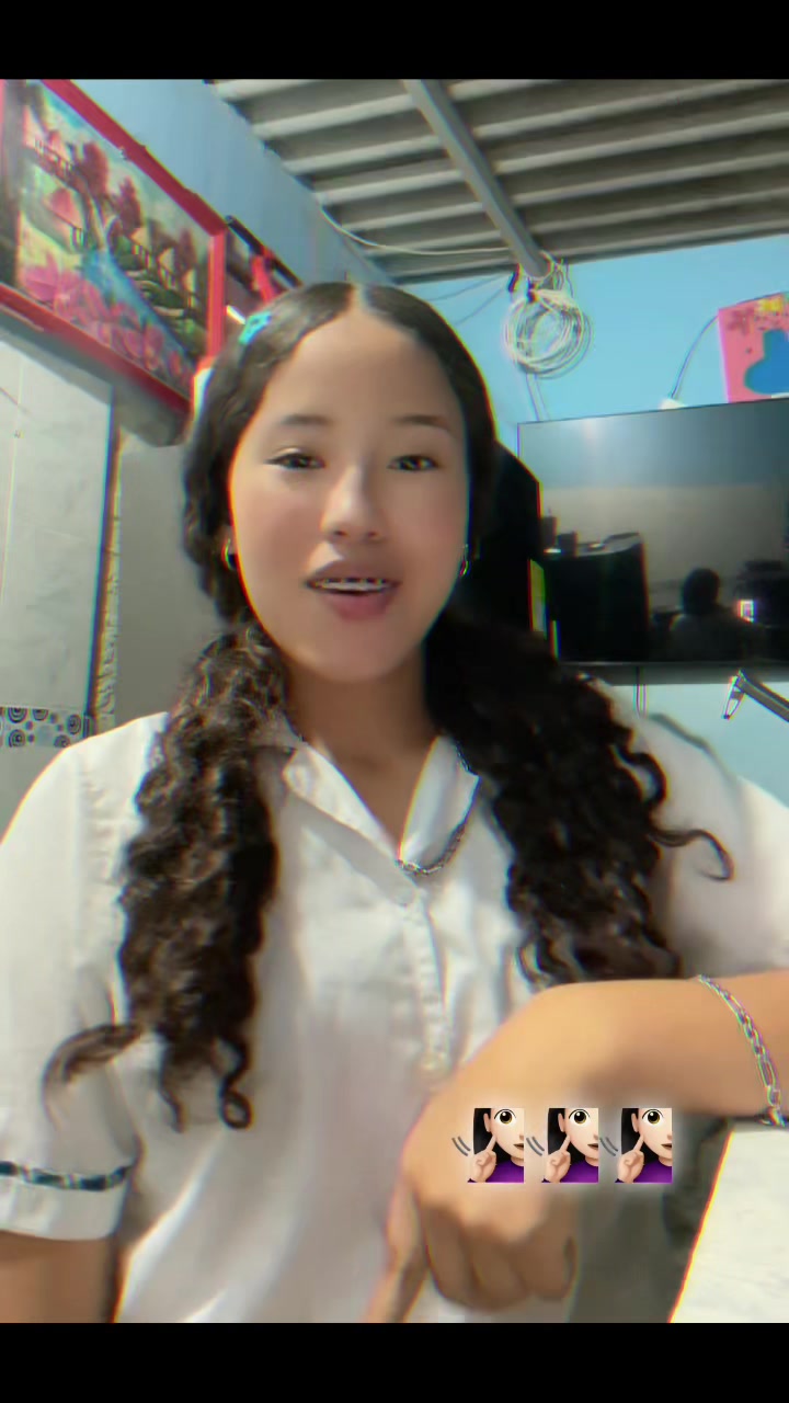 @𝒩𝒾𝒸ℴ𝓁𝓁👧🏻•