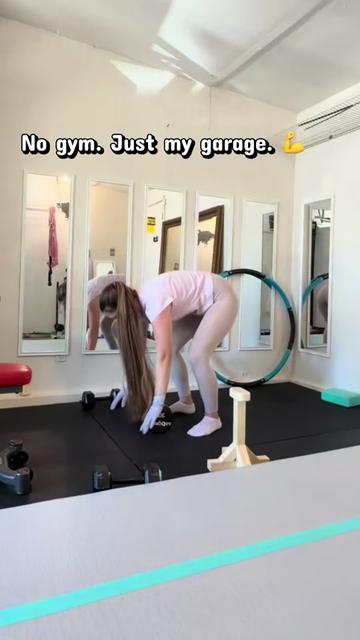 @Oksana | Home workouts