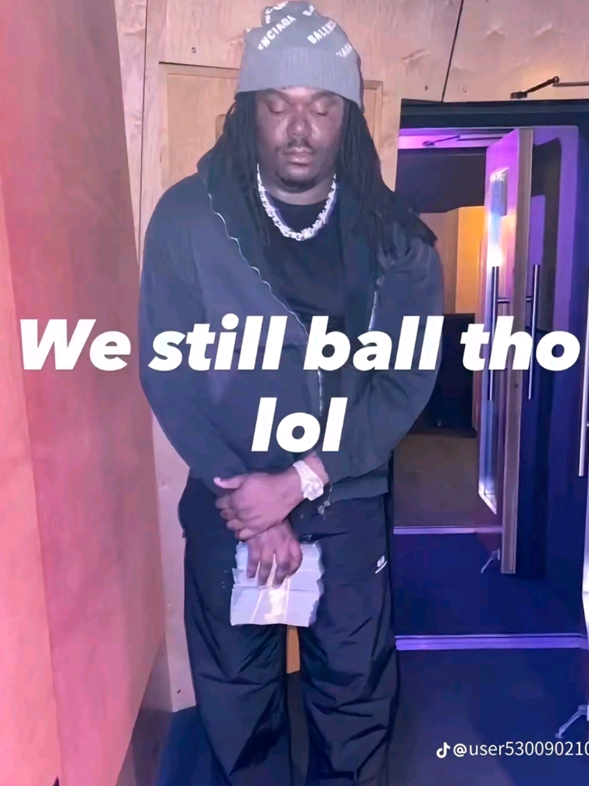 @⃟
