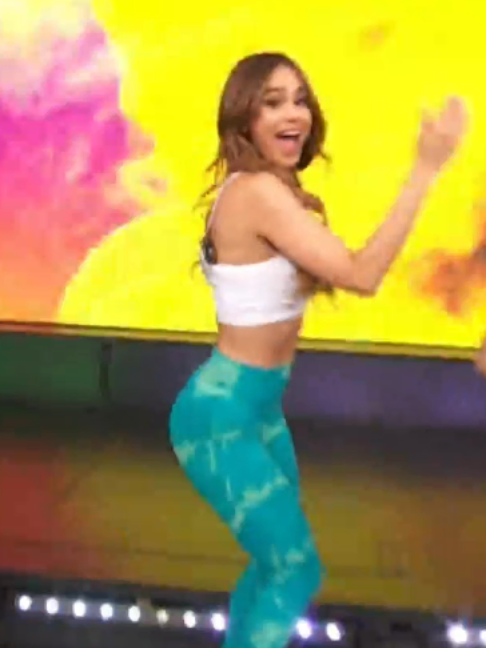 @iamYanetGarcia